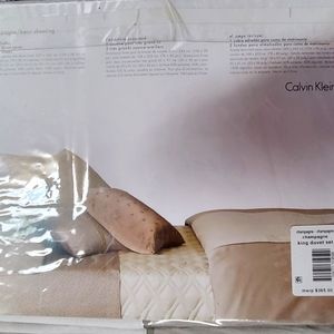 Calvin Klein Duvet Set including shams and pillows